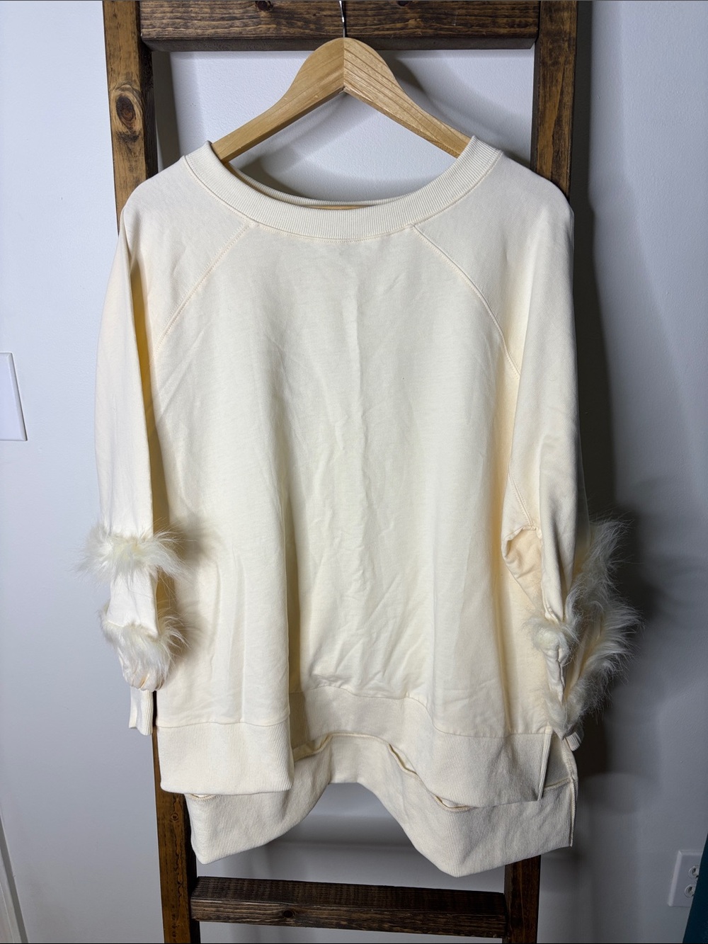 Fantastic Fawn Cream Crewneck Sweater with Faux Fur Trim Size M